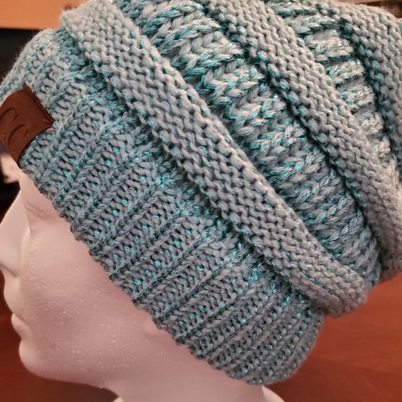 C.C Messy Bun Beanie, NWT, Soft Teal - Picture 4 of 8